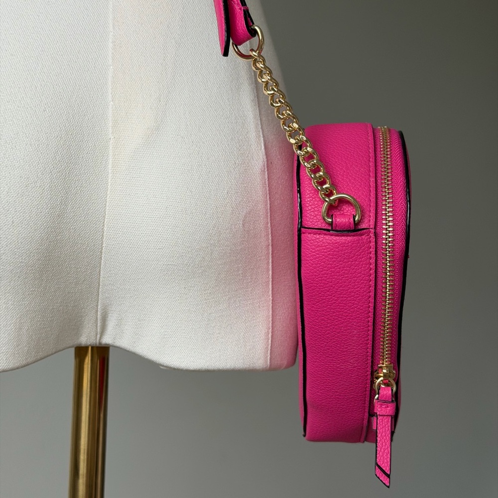 Victoria's Secret Heart Crossbody Bag - Hot Pink - Picture 5 of 15